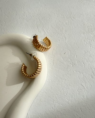 گوشواره نیم دایره